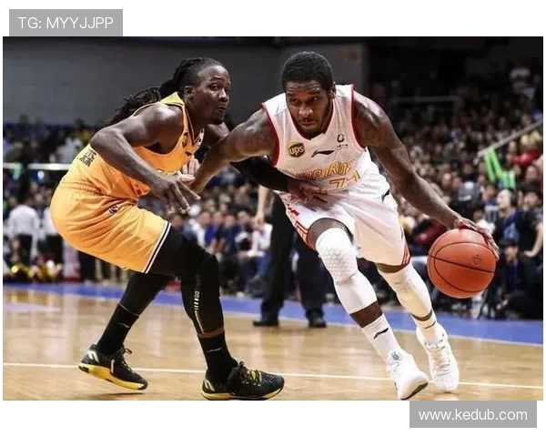 广州羽毛球队以59分稳居选拔赛积分榜首位展现强劲实力 广州羽毛球队以59分稳居选拔赛积分榜首位展现强劲实力