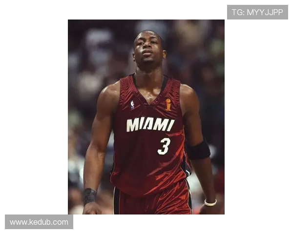 沙奎尔奥尼尔的传奇人生与篮球场内外的力量与智慧探索 沙奎尔奥尼尔的传奇人生与篮球场内外的力量与智慧探索